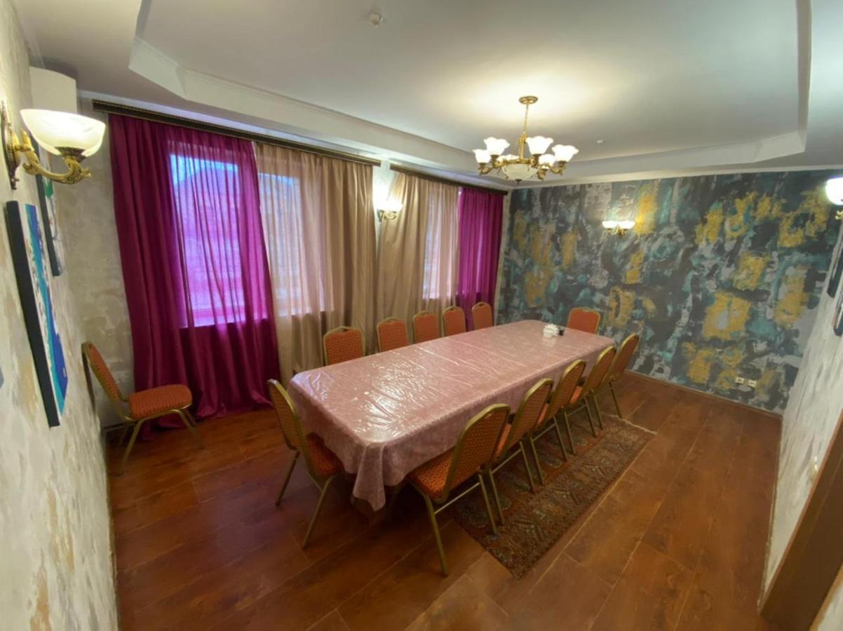 Hotel Alma Ata Zhosaly 外观 照片