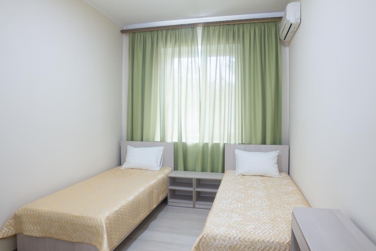 Hotel Alma Ata Zhosaly 外观 照片