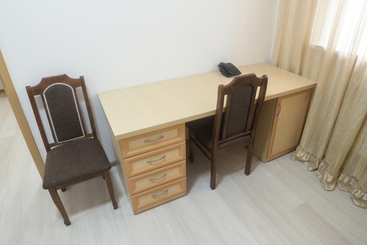 Hotel Alma Ata Zhosaly 外观 照片